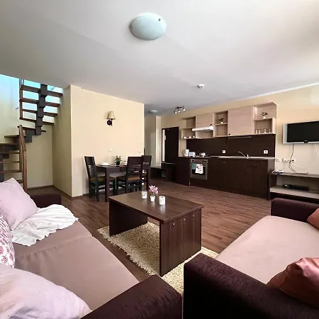 Апартамент Penthouse At Dream